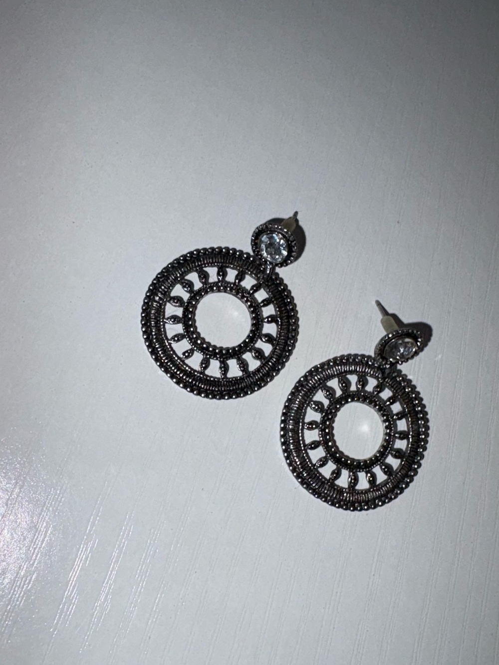 Silver-Tone Filigree Hoop Drop Earrings new! - Without tags